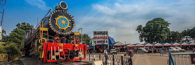 Avail our NJP Car Rental services in siliguri